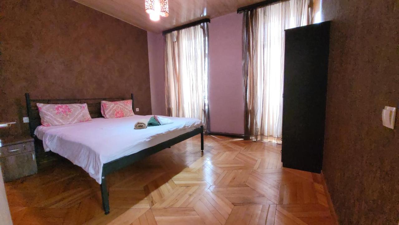 Kiev Hostel Tbilisi Exterior photo