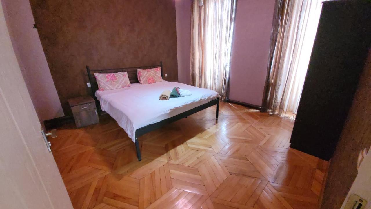 Kiev Hostel Tbilisi Exterior photo