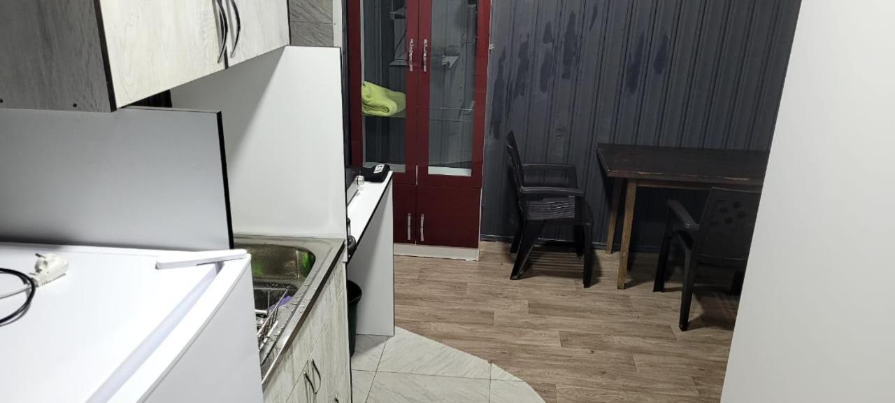 Kiev Hostel Tbilisi Exterior photo