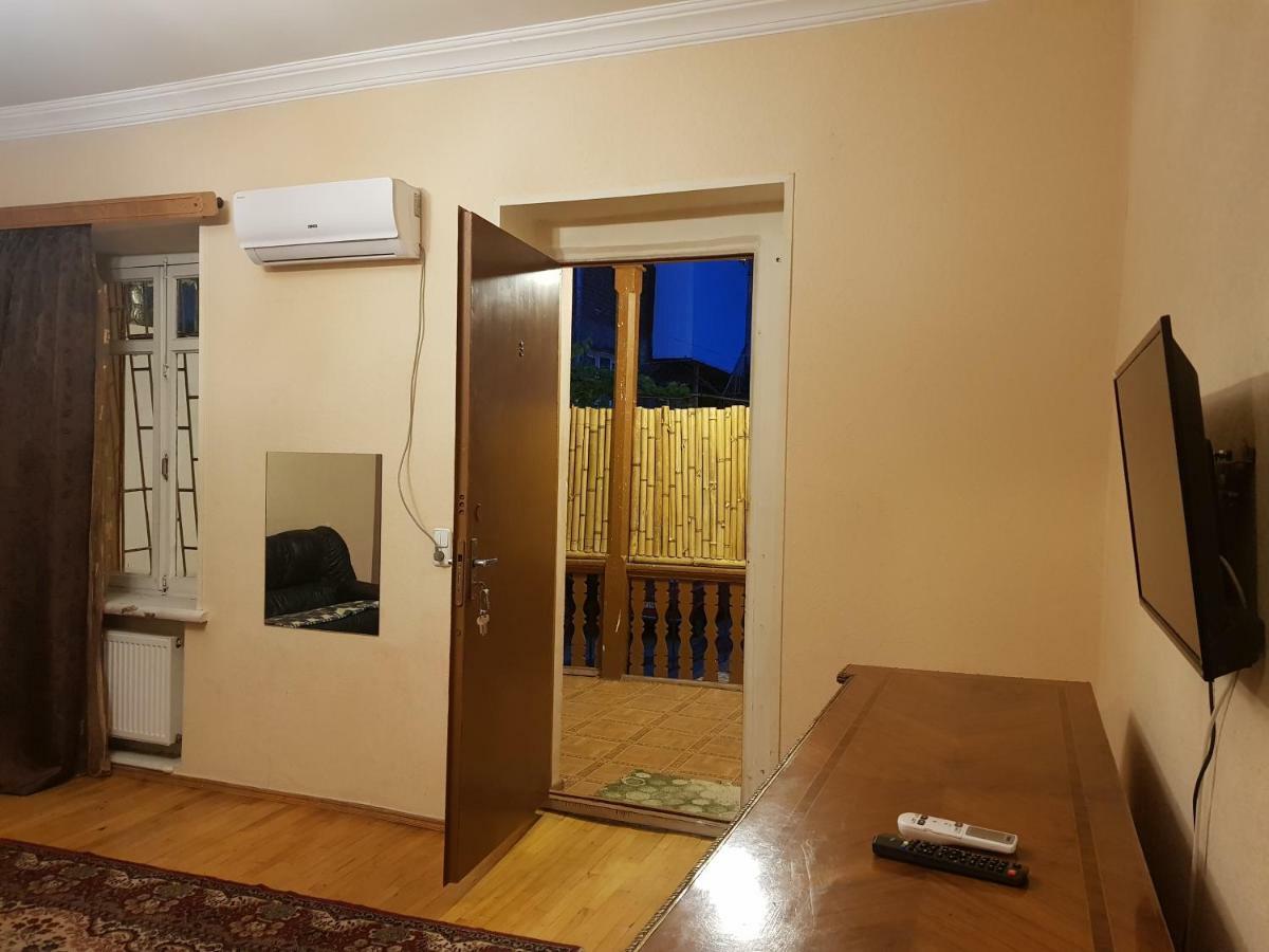 Kiev Hostel Tbilisi Exterior photo